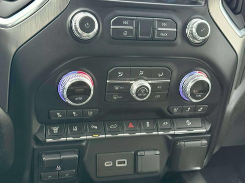 Used 2022 GMC Sierra 2500 Denali AWD/4WD image 23