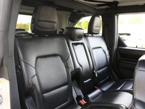 Used 2025 Ford Bronco Badlands AWD/4WD image 14