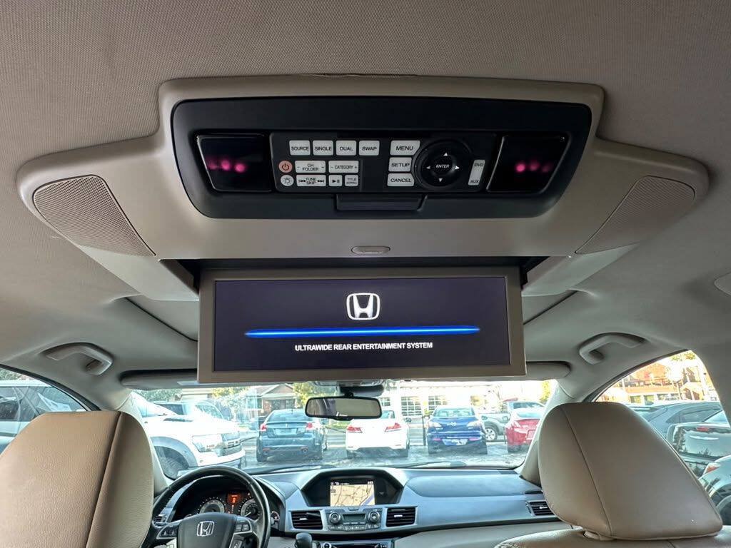 Used 2014 Honda Odyssey Touring image 24