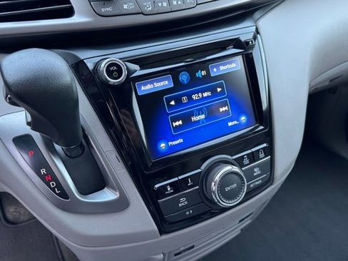 Used 2016 Honda Odyssey SE image 27