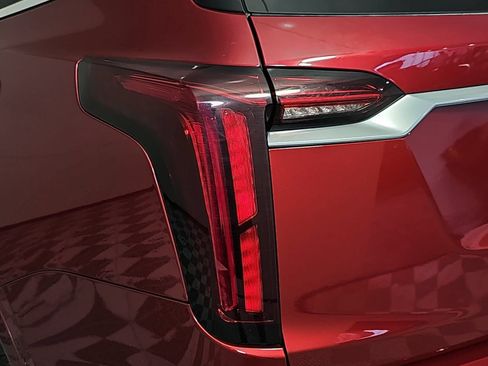 Used 2020 Cadillac XT6 Premium Luxury AWD/4WD image 31