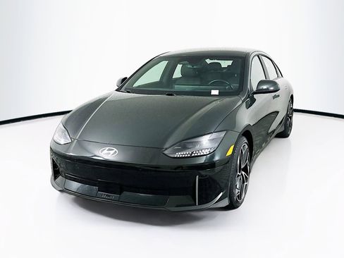 Used 2024 Hyundai Ioniq 6 SEL image 3