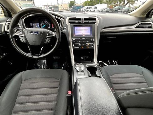 Certified 2019 Ford Fusion SE image 14