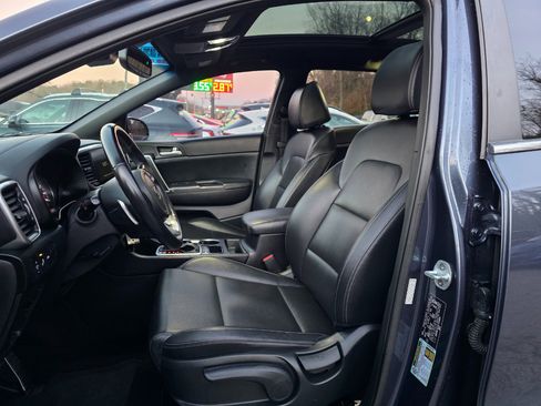 Used 2020 Kia Sportage S w/ S Sunroof Package image 9