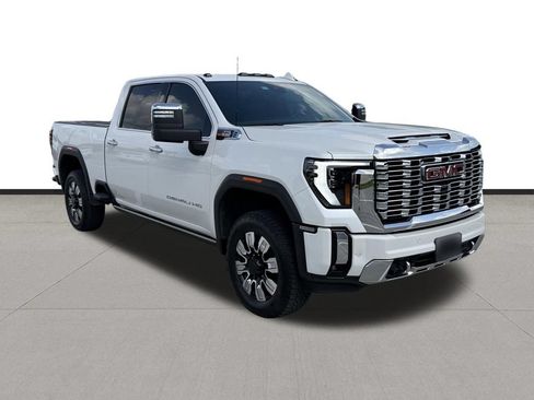Used 2024 GMC Sierra 2500 Denali w/ Denali Reserve Package AWD/4WD image 3