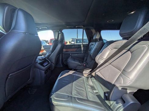 Used 2023 Lincoln Navigator L Reserve image 12