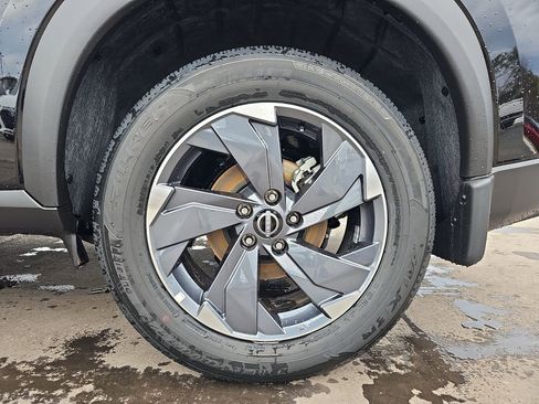 New 2026 Nissan Rogue SV FWD image 35