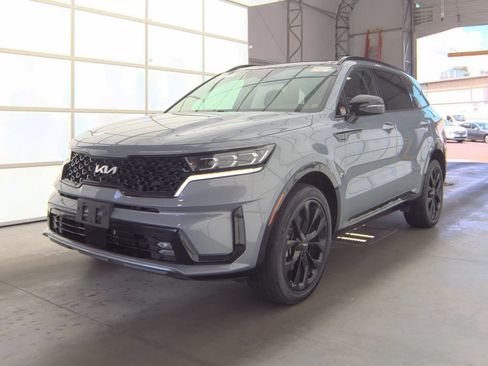 Used 2023 Kia Sorento SX AWD/4WD image 1