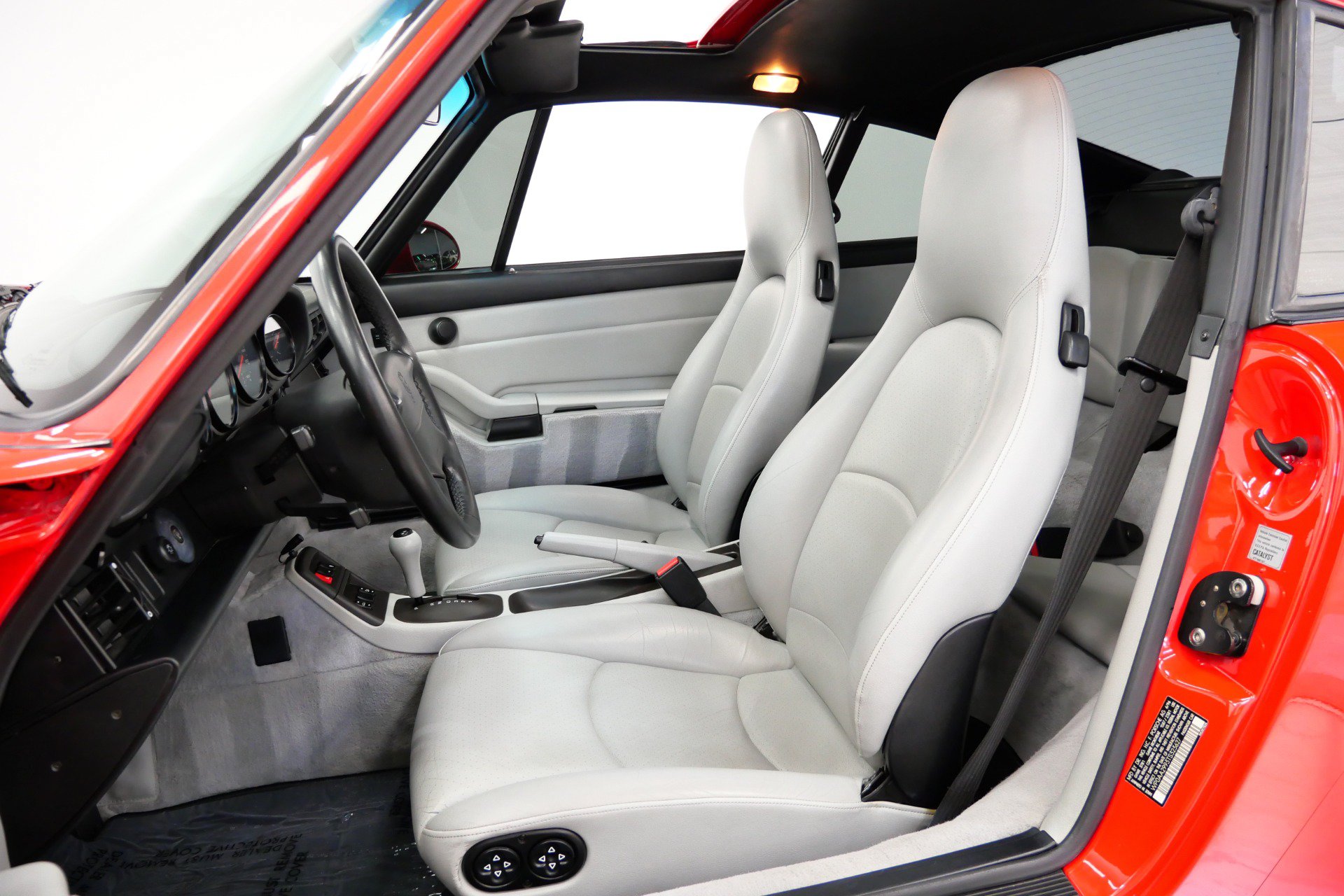Used 1996 Porsche 911 GT3 RS image 27