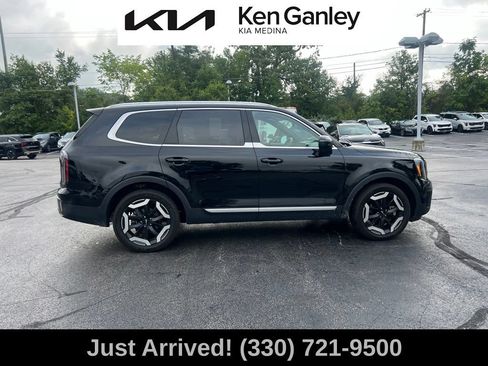 Certified 2023 Kia Telluride EX w/ EX Captain's Chair Package AWD/4WD image 4