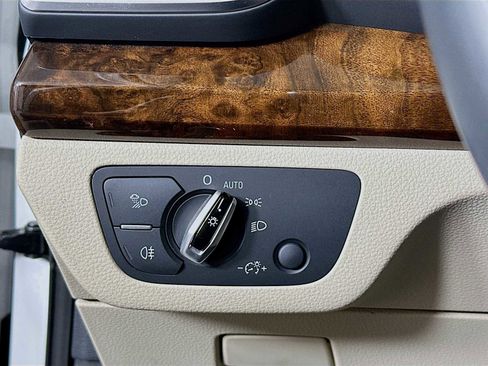 Used 2018 Audi Q5 Premium Plus image 10