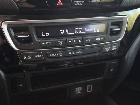 Used 2020 Honda Ridgeline RTL-E image 19