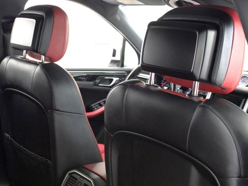 Used 2016 Porsche Macan S image 43