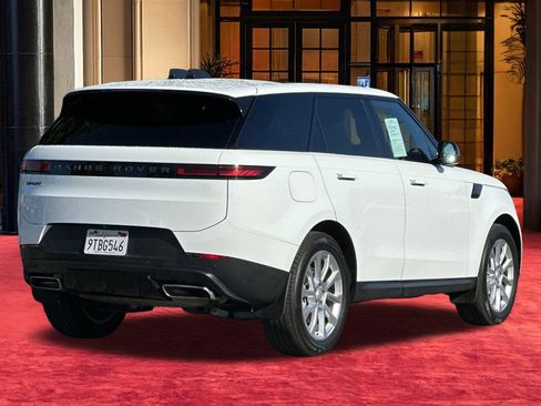 Used 2025 Land Rover Range Rover Sport image 10