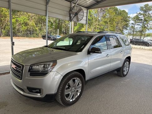 Used 2017 GMC Acadia Limited SLT image 21