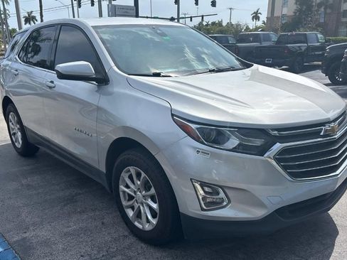 Used 2020 Chevrolet Equinox LT FWD image 3