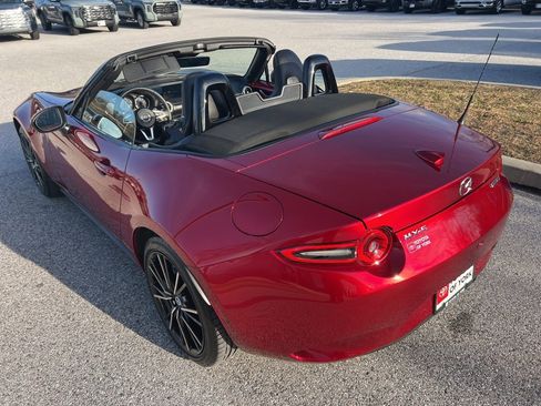 Used 2024 MAZDA MX-5 Miata Grand Touring w/ Appearance Package image 20