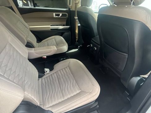 Used 2020 Ford Explorer XLT RWD image 22