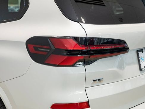 Used 2026 BMW X5 M60i w/ Climate Comfort Package AWD/4WD image 9