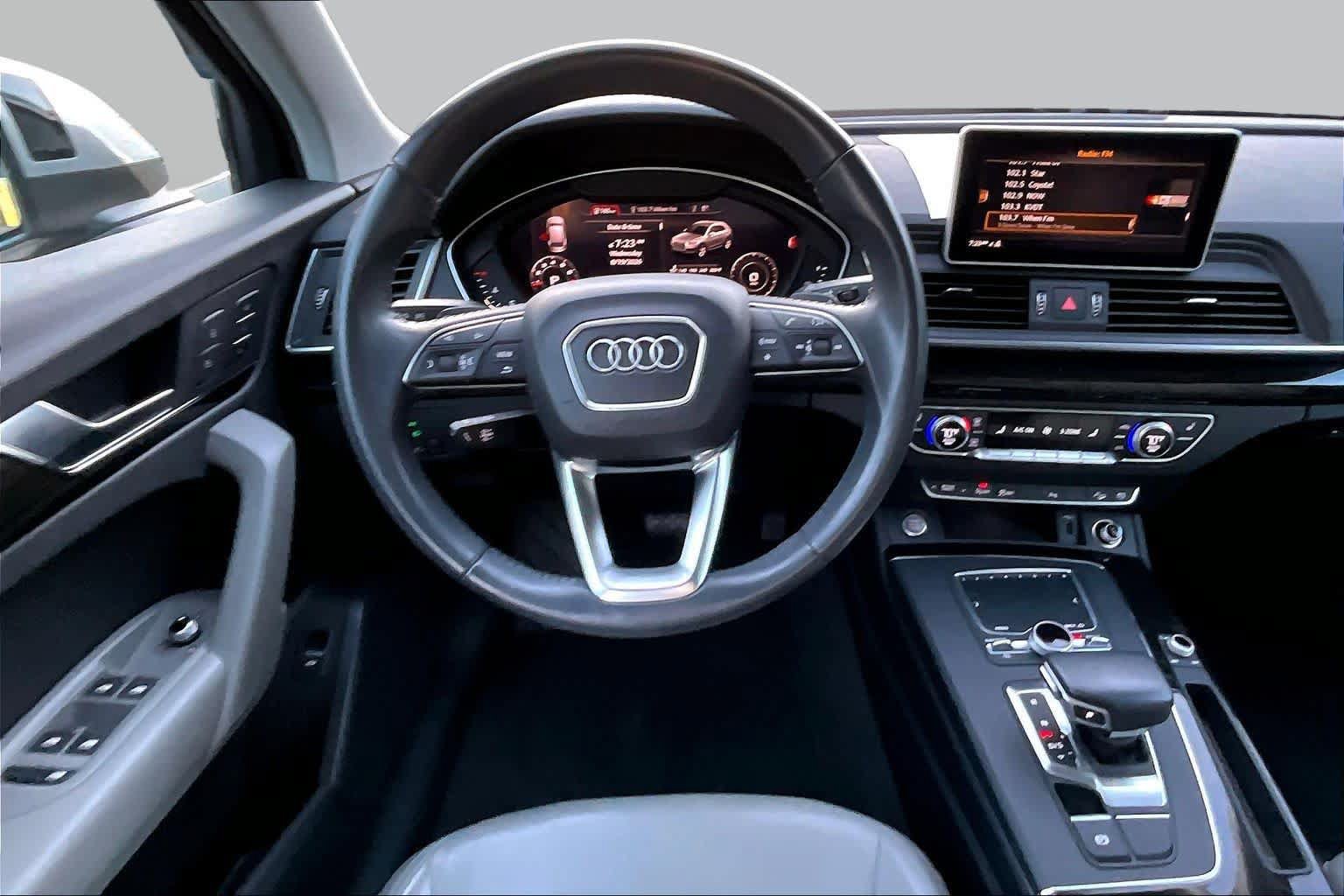Used 2018 Audi Q5 2.0T Premium Plus w/ Premium Plus Package AWD/4WD image 6