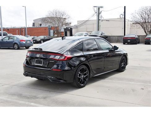Used 2024 Honda Civic Sport image 4
