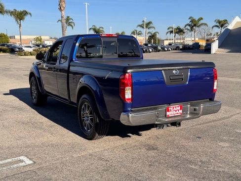 Used 2014 Nissan Frontier SV image 6