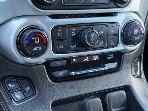Used 2017 GMC Yukon SLT AWD/4WD image 22