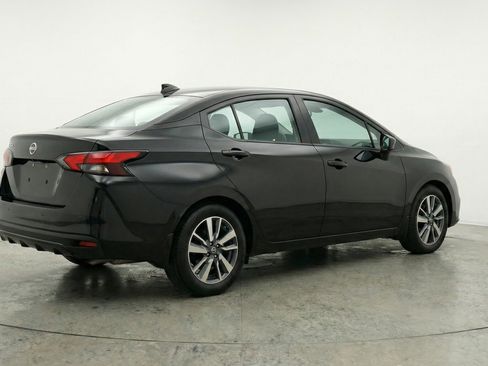 Used 2025 Nissan Versa SV image 7