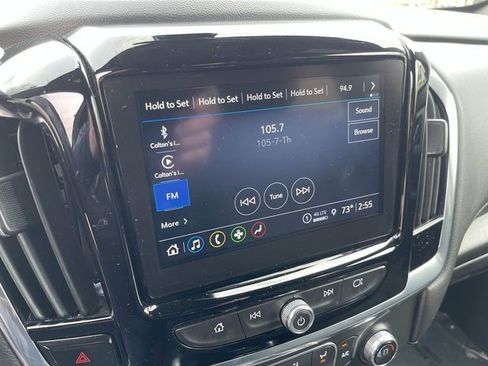 Used 2023 Chevrolet Traverse LT FWD image 19