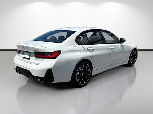 New 2026 BMW 330i Sedan w/ M Sport Package RWD image 3