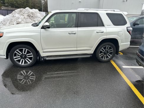 Used 2019 Toyota 4Runner Limited image 5