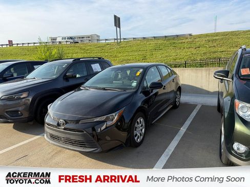 Used 2024 Toyota Corolla LE FWD image 1