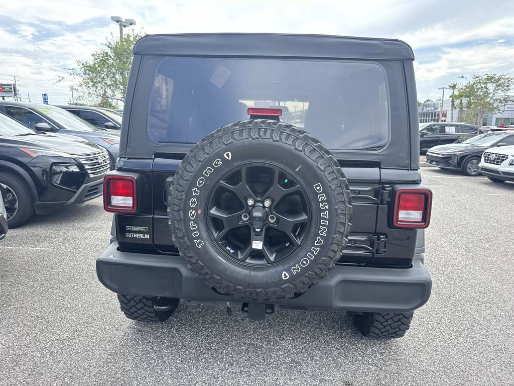 Used 2022 Jeep Wrangler Unlimited Sport AWD/4WD image 6