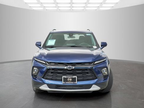 Used 2023 Chevrolet Blazer LT w/ Convenience Package AWD/4WD image 2