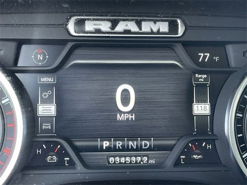 Used 2024 RAM 2500 Laramie w/ Towing Technology Group image 16