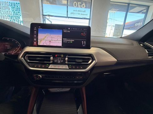 Used 2023 BMW X4 xDrive30i w/ M Sport Package AWD/4WD image 75