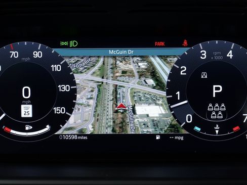 Used 2024 Land Rover Discovery S image 52