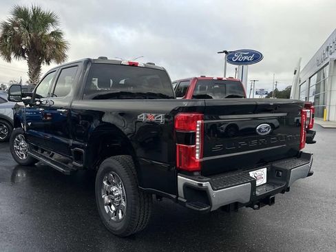 New 2026 Ford F250 Lariat w/ Chrome Package image 9