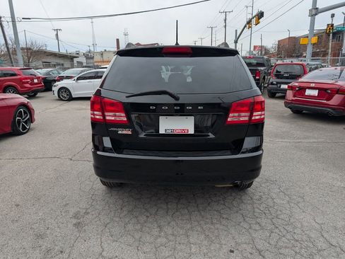 Used 2018 Dodge Journey SE image 7