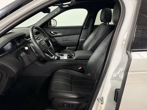 Used 2022 Land Rover Range Rover Velar R-Dynamic S image 9