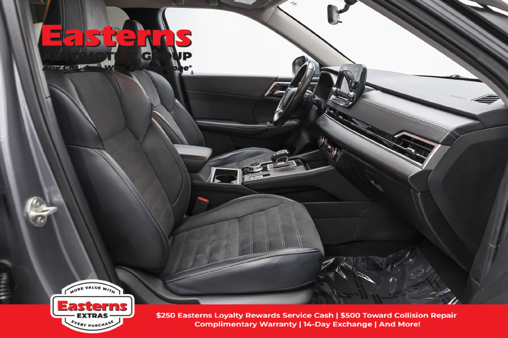 Used 2024 Mitsubishi Outlander SE AWD/4WD image 24