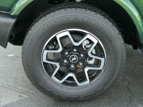 Used 2025 Ford Bronco Outer Banks image 11