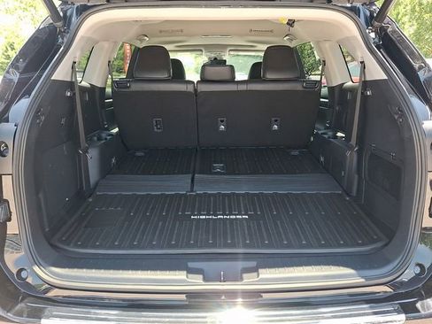 Used 2023 Toyota Highlander Limited AWD/4WD image 33