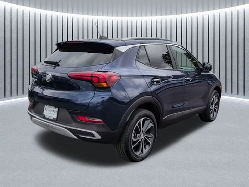 Used 2023 Buick Encore GX Select w/ Safety Package II AWD/4WD image 3