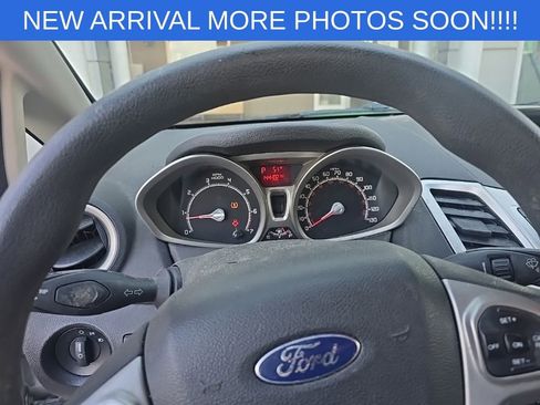 Used 2012 Ford Fiesta SE FWD image 7