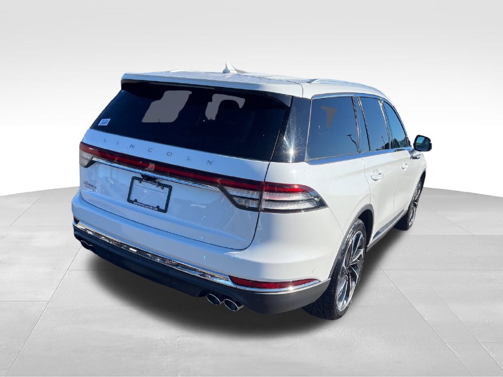 Used 2023 Lincoln Aviator Reserve w/ Equipment Group 201A AWD/4WD image 5