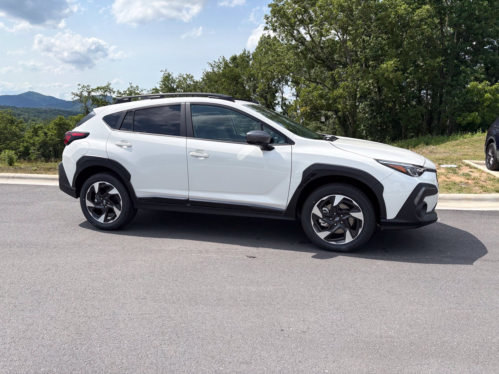 New 2026 Subaru Crosstrek 2.5i Limited w/ Popular Package #3A AWD/4WD image 7