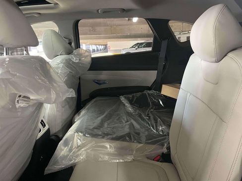 New 2026 Hyundai Tucson SE image 12