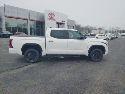 New 2026 Toyota Tundra SR5 image 4