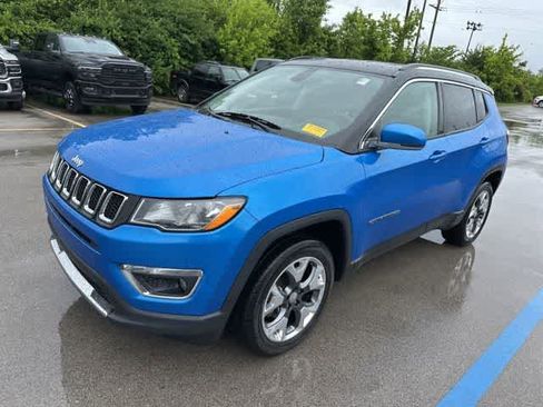 Used 2018 Jeep Compass Limited AWD/4WD image 2